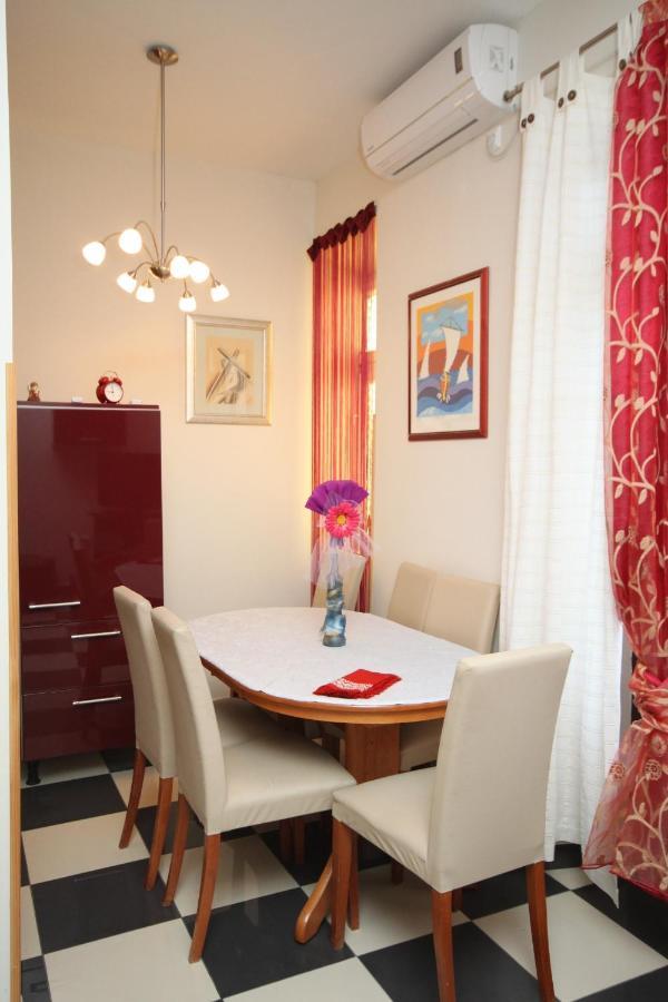 Apartments By The Sea Podgora, Makarska - 6713 מראה חיצוני תמונה